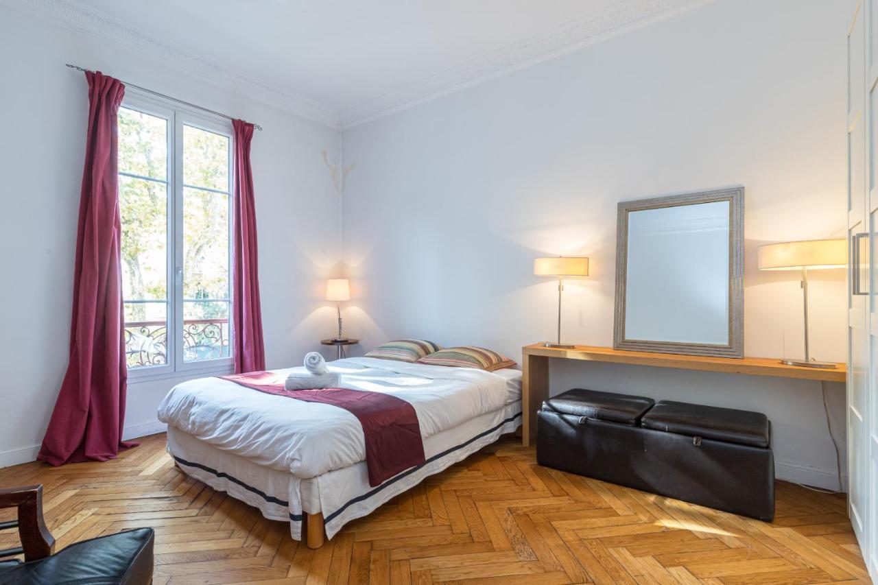2 Bdr 105m2 Classy Near Garibaldi Tram With Garage Lejlighed Nice