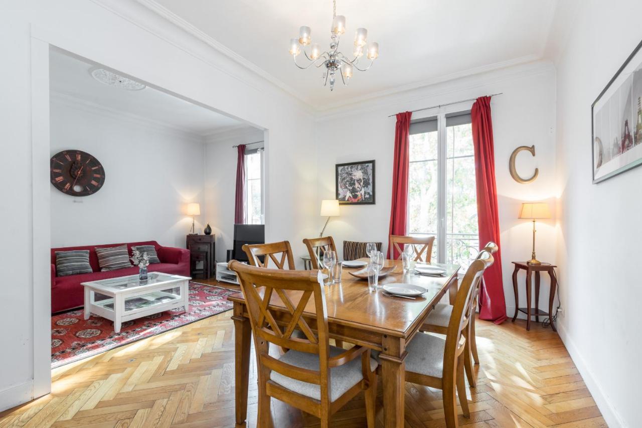 Lejlighed 2 Bdr 105m2 Classy Near Garibaldi Tram With Garage *